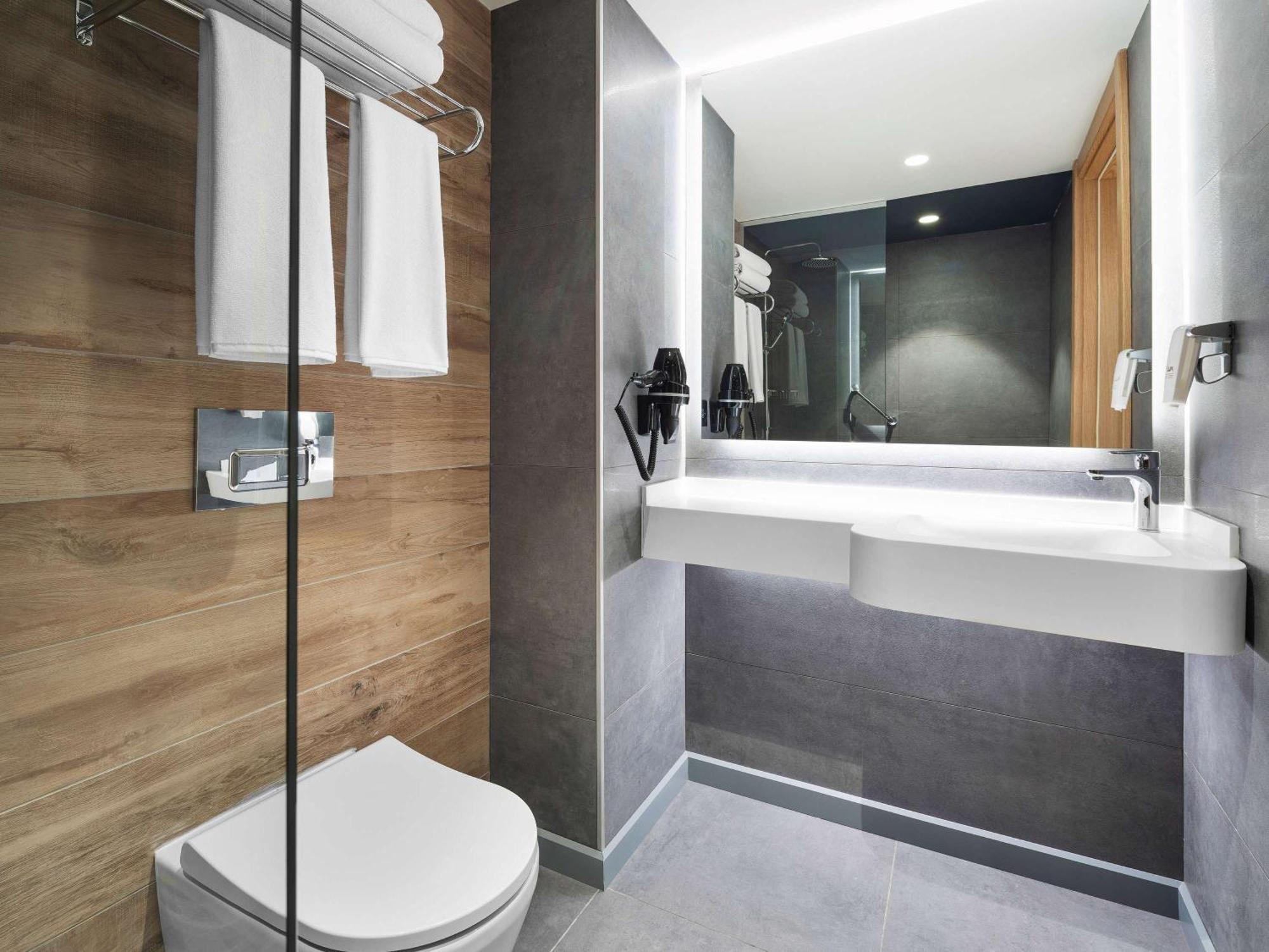 Ibis Istanbul Sisli Hotel Екстериор снимка
